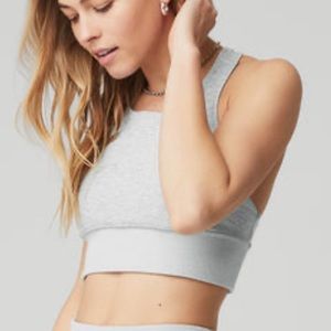Alo yoga. Alosoft Serenity Bra